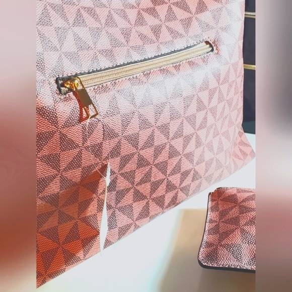 Pink & Gray Handbag with Pouch - Picture 2 of 3